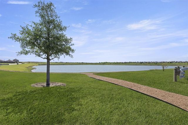2208 Walden Pond Boulevard, Forney, TX 75126