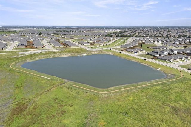 2208 Walden Pond Boulevard, Forney, TX 75126