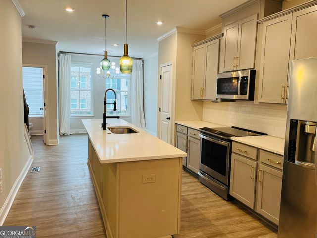 2635 Creekside Drive NW, Atlanta, GA 30318