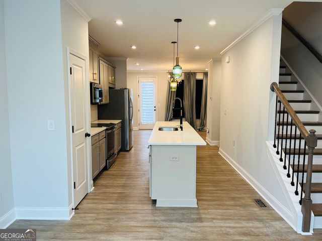 2635 Creekside Drive NW, Atlanta, GA 30318
