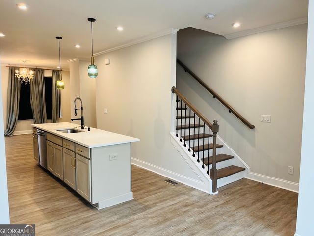 2635 Creekside Drive NW, Atlanta, GA 30318