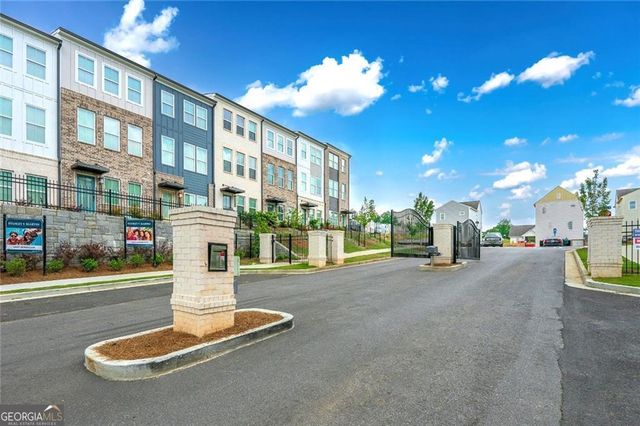 2635 Creekside Drive NW, Atlanta, GA 30318