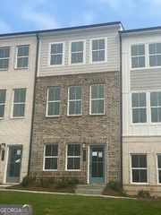 2635 Creekside Drive NW, Atlanta, GA 30318