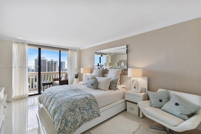 1000 W Island Boulevard 2307, Aventura, FL 33160