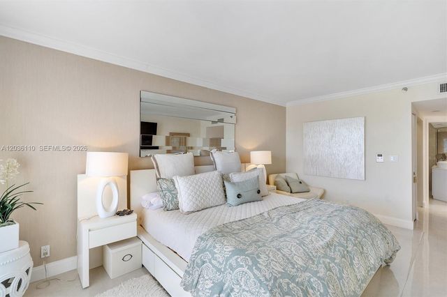 1000 W Island Boulevard 2307, Aventura, FL 33160