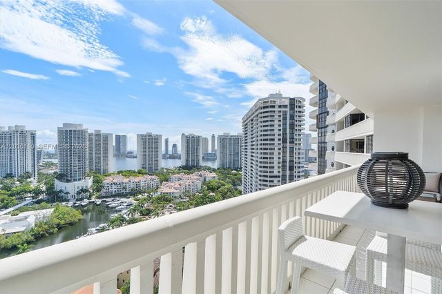 1000 W Island Boulevard 2307, Aventura, FL 33160