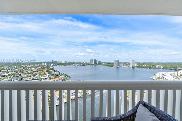 1000 W Island Boulevard 2307, Aventura, FL 33160