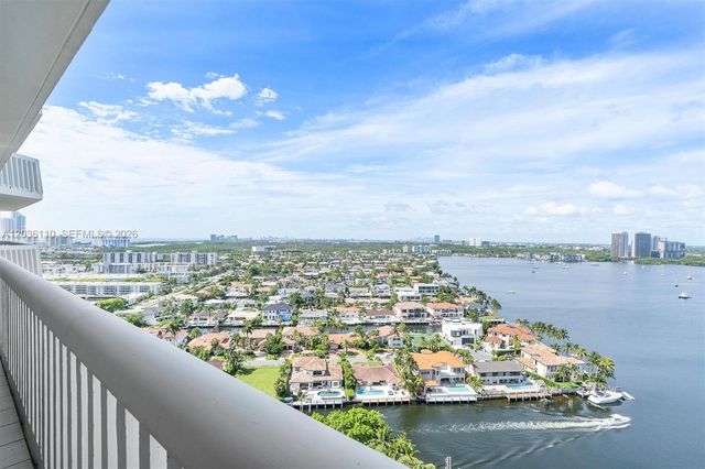 1000 W Island Boulevard 2307, Aventura, FL 33160