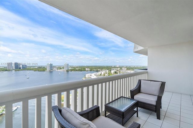 1000 W Island Boulevard 2307, Aventura, FL 33160
