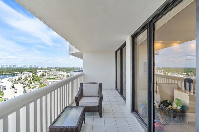 1000 W Island Boulevard 2307, Aventura, FL 33160
