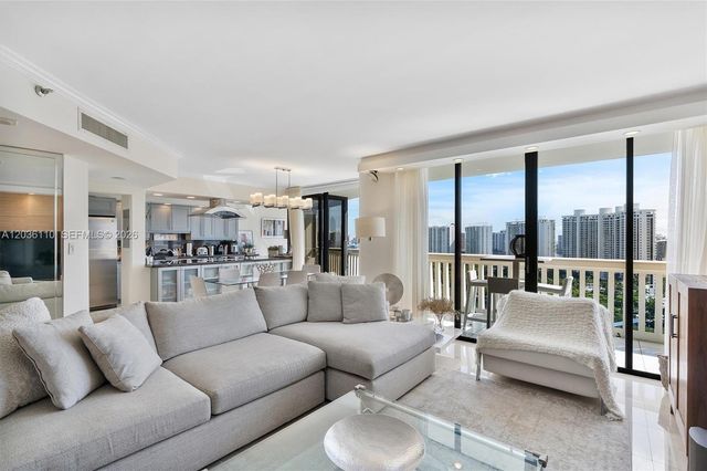 1000 W Island Boulevard 2307, Aventura, FL 33160