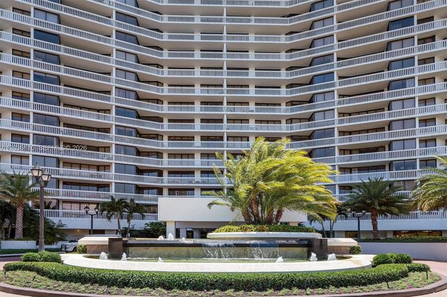 1000 W Island Boulevard 2307, Aventura, FL 33160