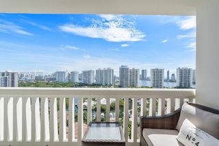 1000 W Island Boulevard 2307, Aventura, FL 33160