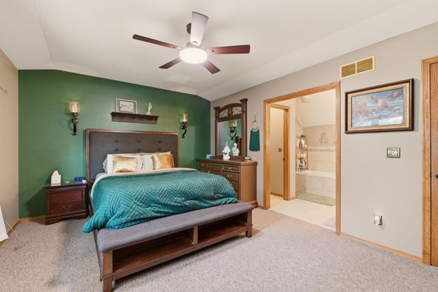 11 N Hopper Ct, Goddard, KS 67052