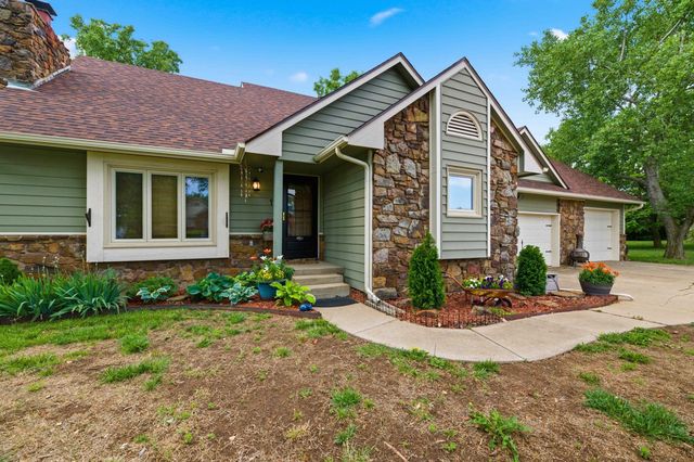11 N Hopper Ct, Goddard, KS 67052