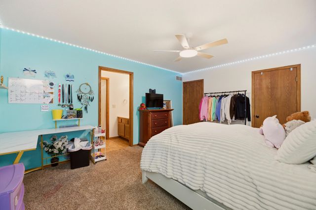 11 N Hopper Ct, Goddard, KS 67052