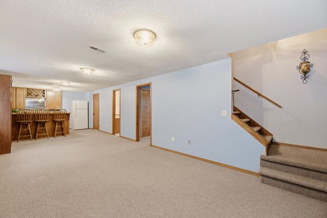 11 N Hopper Ct, Goddard, KS 67052
