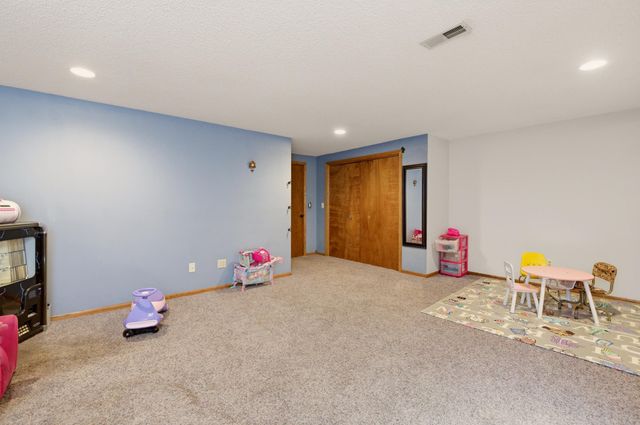 11 N Hopper Ct, Goddard, KS 67052