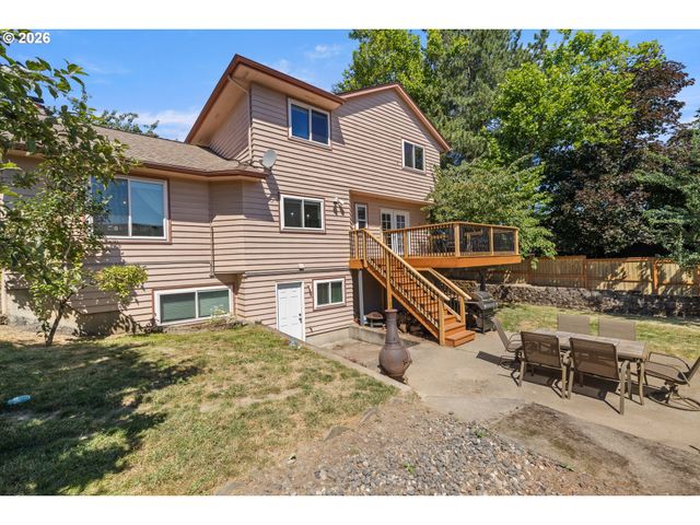 2638 Sw SANDLEWOOD Ave, Gresham, OR 97080