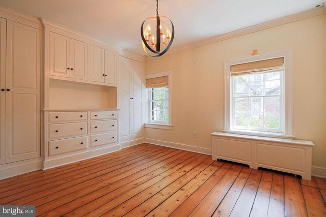 217 S LEE ST, Alexandria, VA 22314