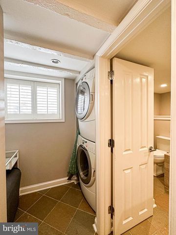 217 S LEE ST, Alexandria, VA 22314