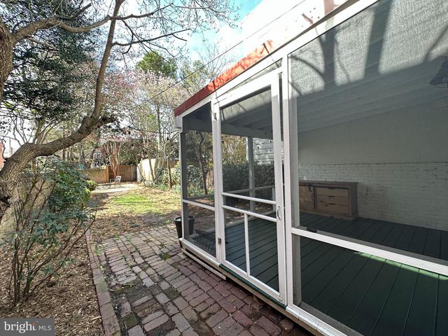 217 S LEE ST, Alexandria, VA 22314