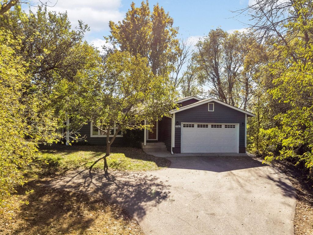 5375 Centennial Street SE, Prior Lake, MN 55372