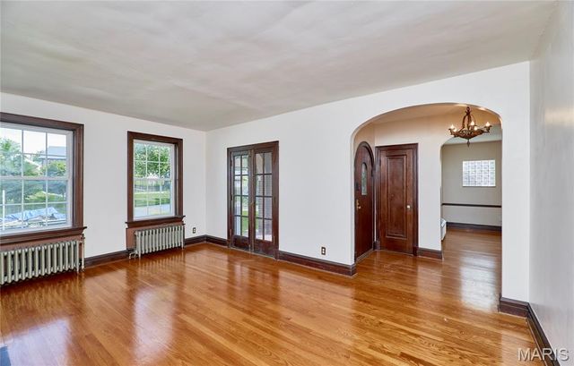 2900 Clearview Drive, Bel-nor, MO 63121