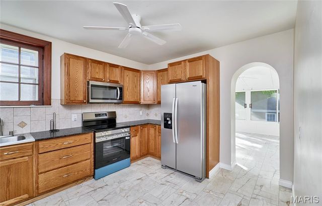2900 Clearview Drive, Bel-nor, MO 63121