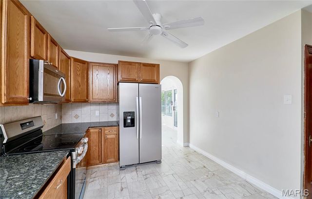 2900 Clearview Drive, Bel-nor, MO 63121