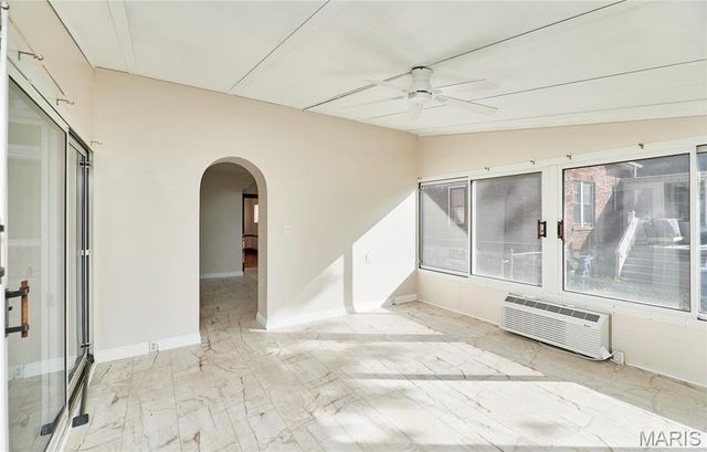 2900 Clearview Drive, Bel-nor, MO 63121