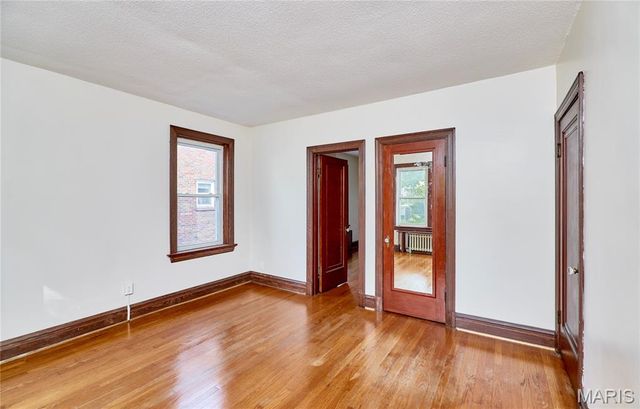 2900 Clearview Drive, Bel-nor, MO 63121