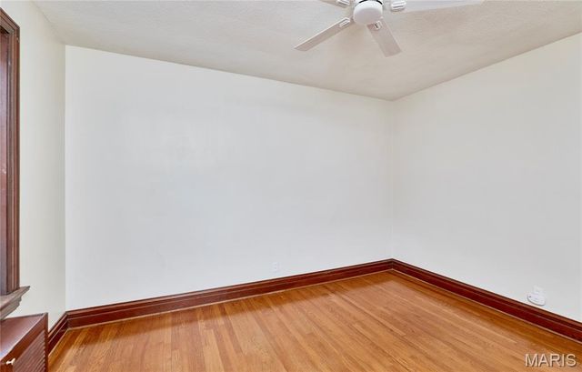 2900 Clearview Drive, Bel-nor, MO 63121