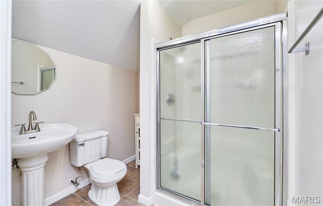 2900 Clearview Drive, Bel-nor, MO 63121