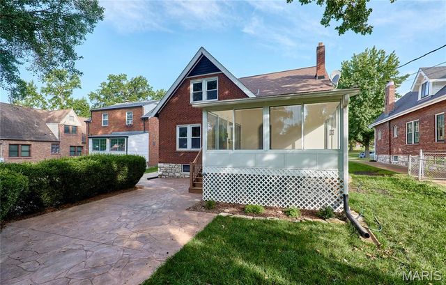 2900 Clearview Drive, Bel-nor, MO 63121
