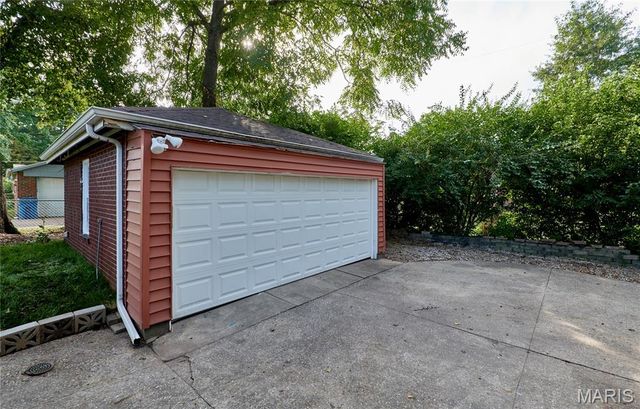 2900 Clearview Drive, Bel-nor, MO 63121