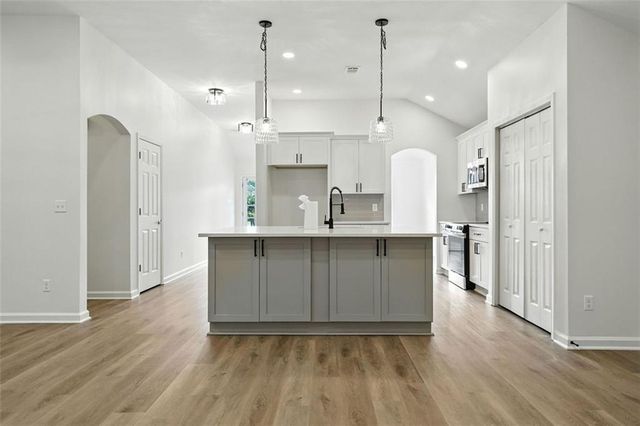 509 COURTYARD Way, Woodstock, GA 30189