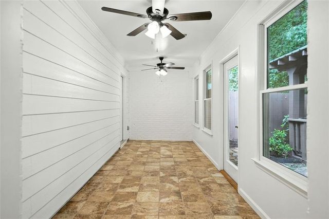 509 COURTYARD Way, Woodstock, GA 30189