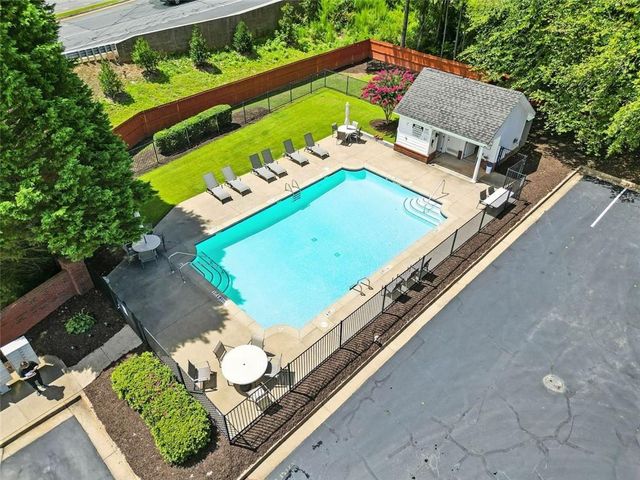 509 COURTYARD Way, Woodstock, GA 30189