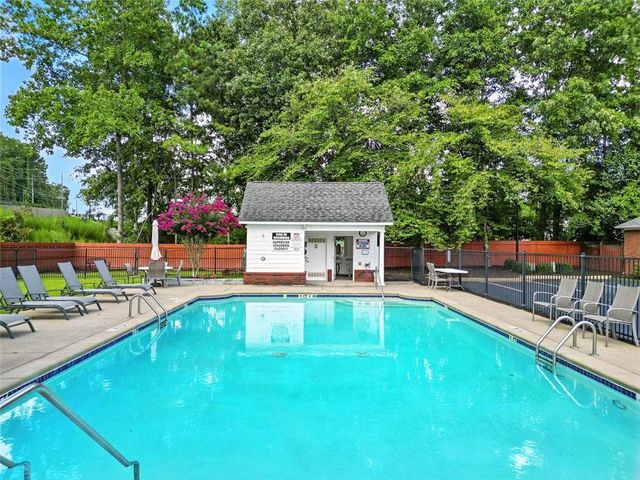 509 COURTYARD Way, Woodstock, GA 30189