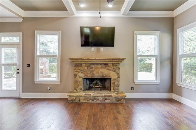 6504 Blue Water Drive, Buford, GA 30518