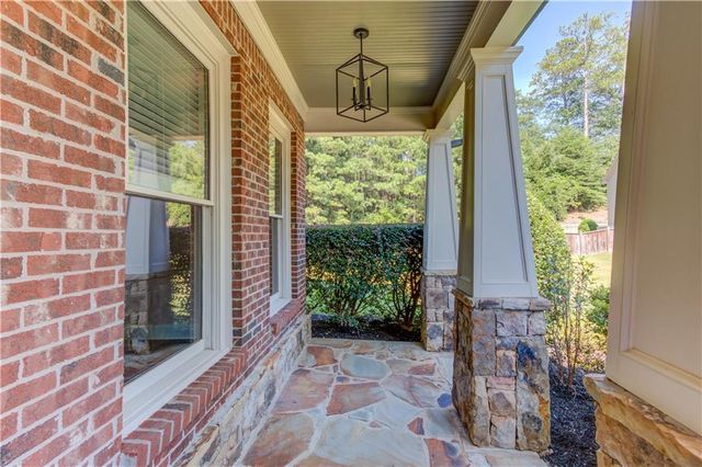 6504 Blue Water Drive, Buford, GA 30518
