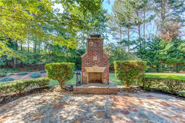 6504 Blue Water Drive, Buford, GA 30518