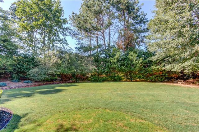 6504 Blue Water Drive, Buford, GA 30518