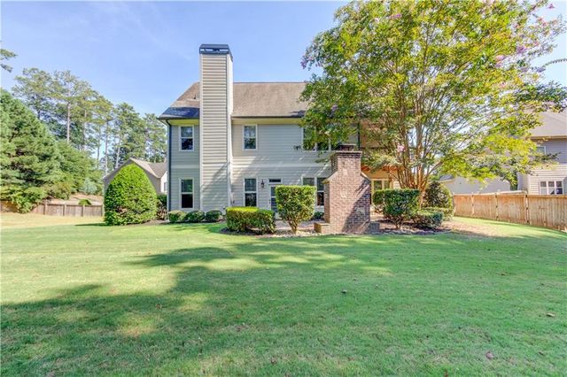 6504 Blue Water Drive, Buford, GA 30518