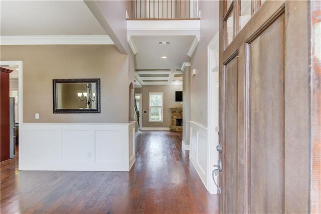 6504 Blue Water Drive, Buford, GA 30518