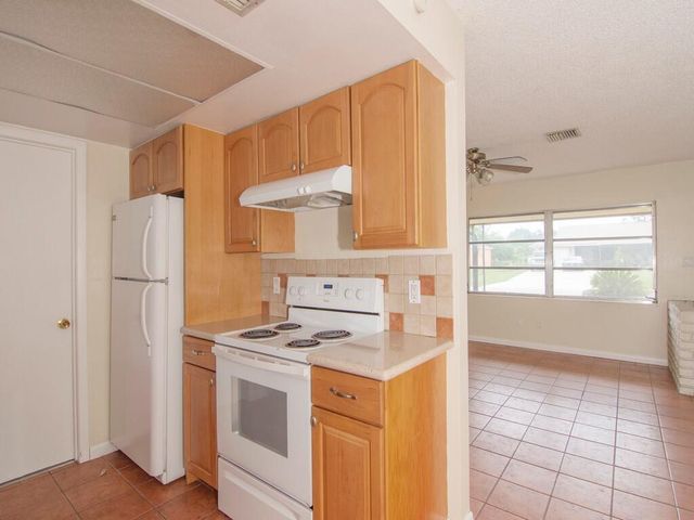 557 SW Duval Avenue, Port St Lucie, FL 34983