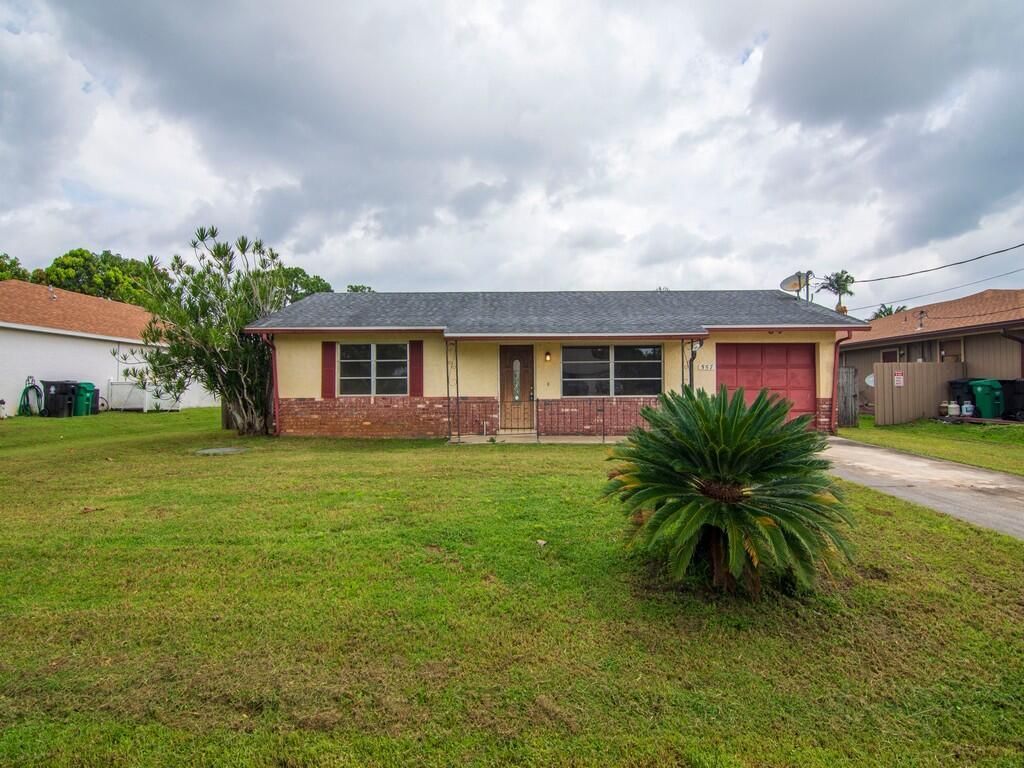 557 SW Duval Avenue, Port St Lucie, FL 34983