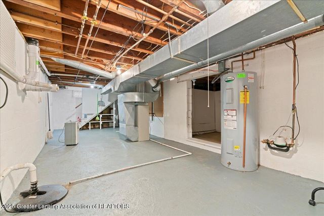 6030 Piper Avenue, Lansing, MI 48911