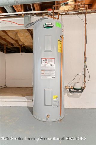 6030 Piper Avenue, Lansing, MI 48911